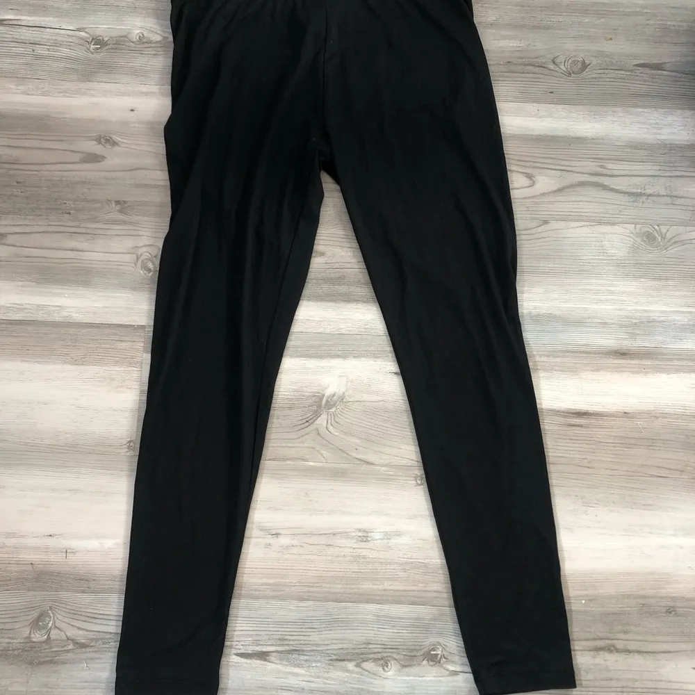 32 Heat, black leggings, NWOT - Image 3