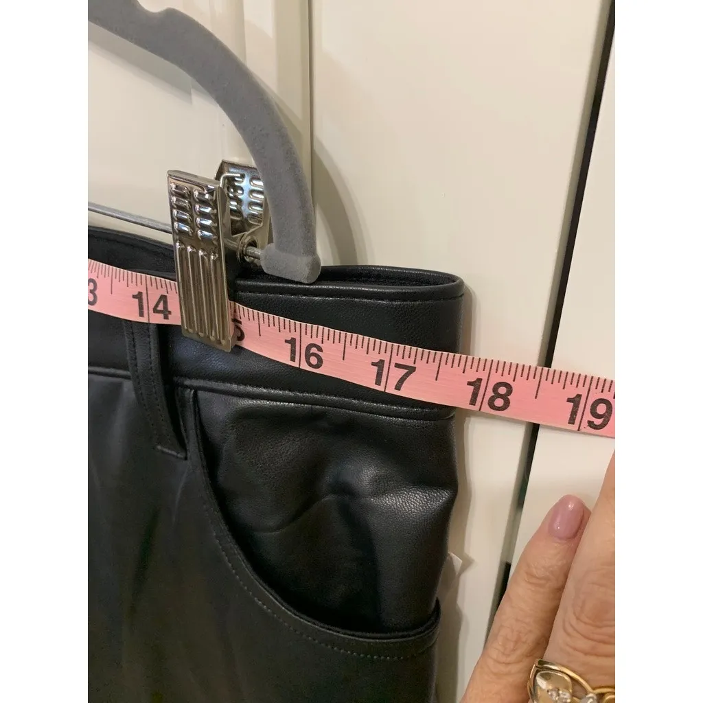 Abercrombie & Fitch‎ Women's Black High Rise Leather Straight Pants Size 14 - Image 7