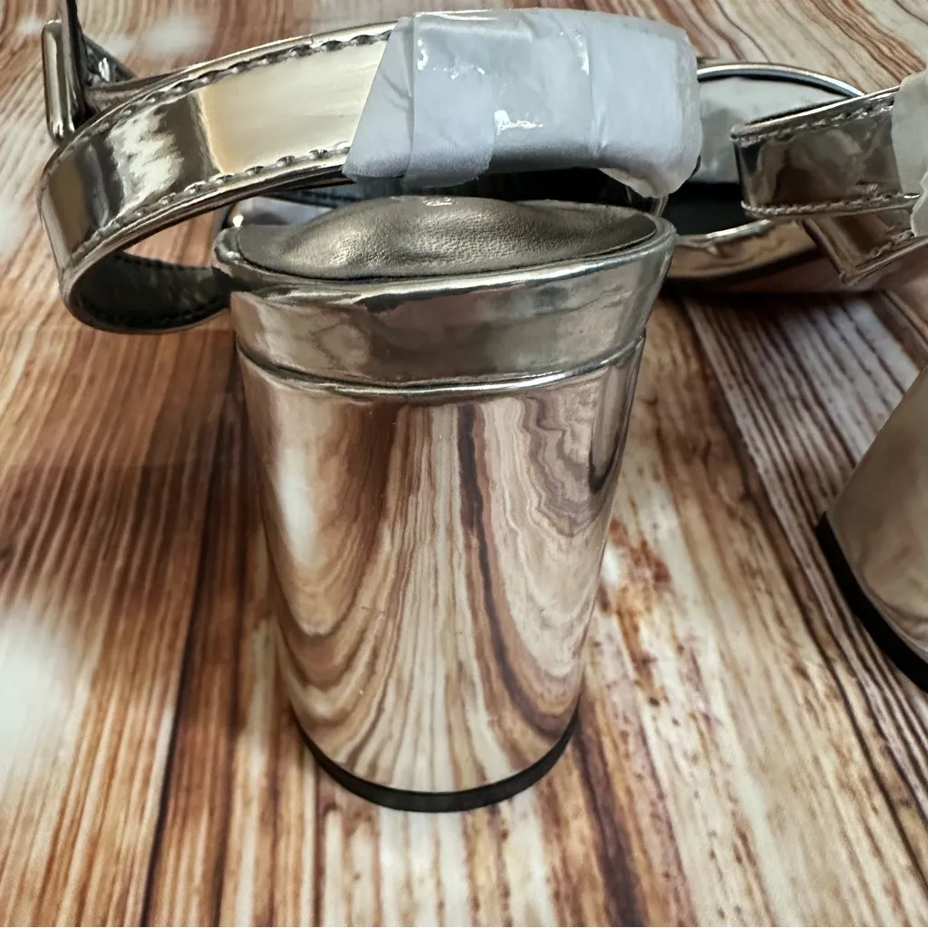 PRETTYLITTLETHING Silver Metallic Thick Strap Block Heeled - Image 11