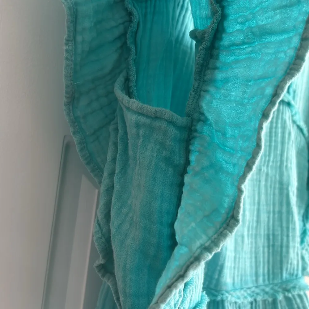 Adorable C & C California Waffle Knit Blouse - Image 4