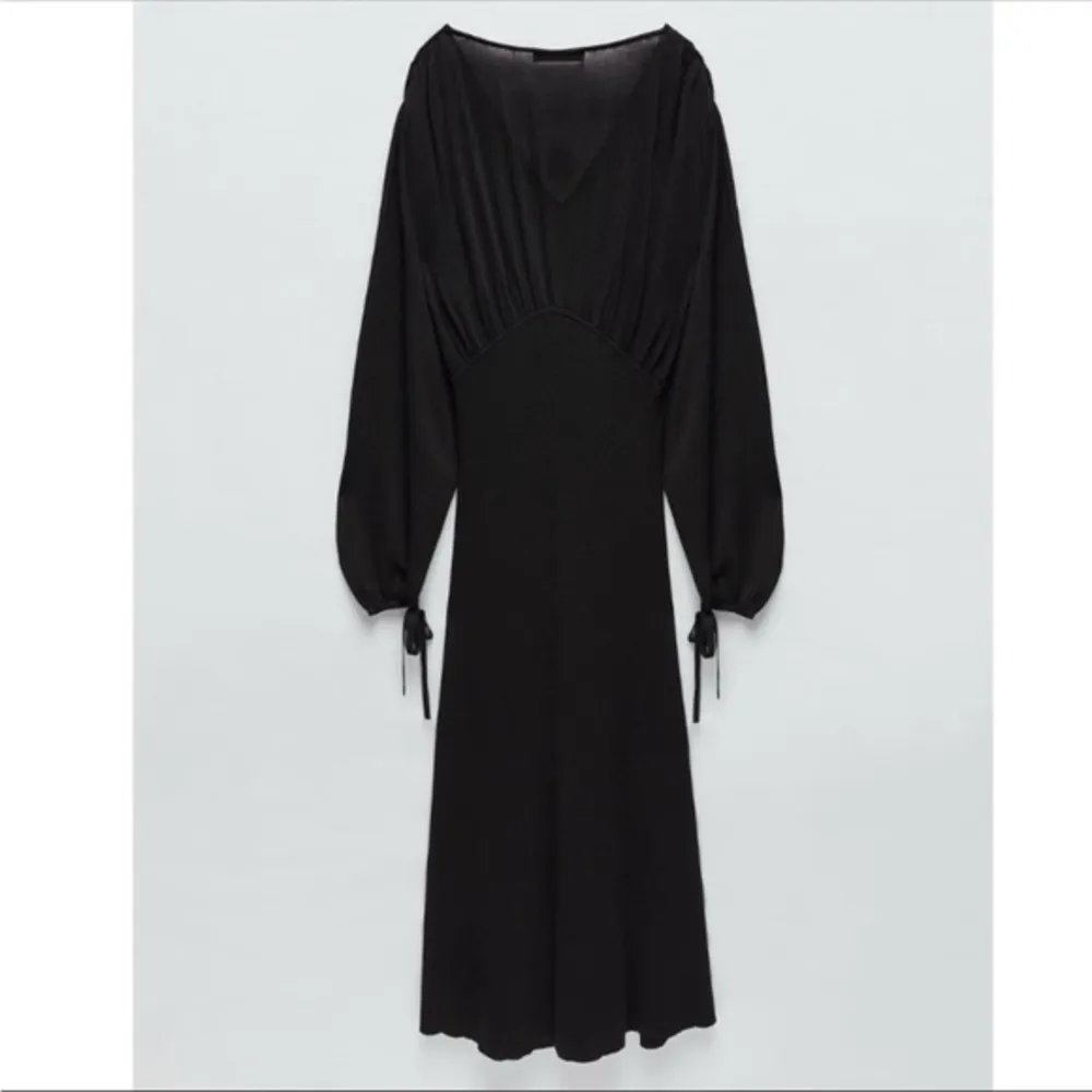 Zara black ruched v neck puff sleeve tie cuff long flowy maxi ankle length dress - Image 13