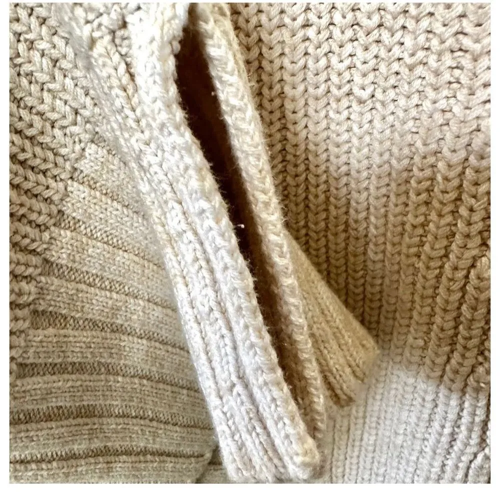 Free People cream V neck long sleeve oversized sweater - Image 7