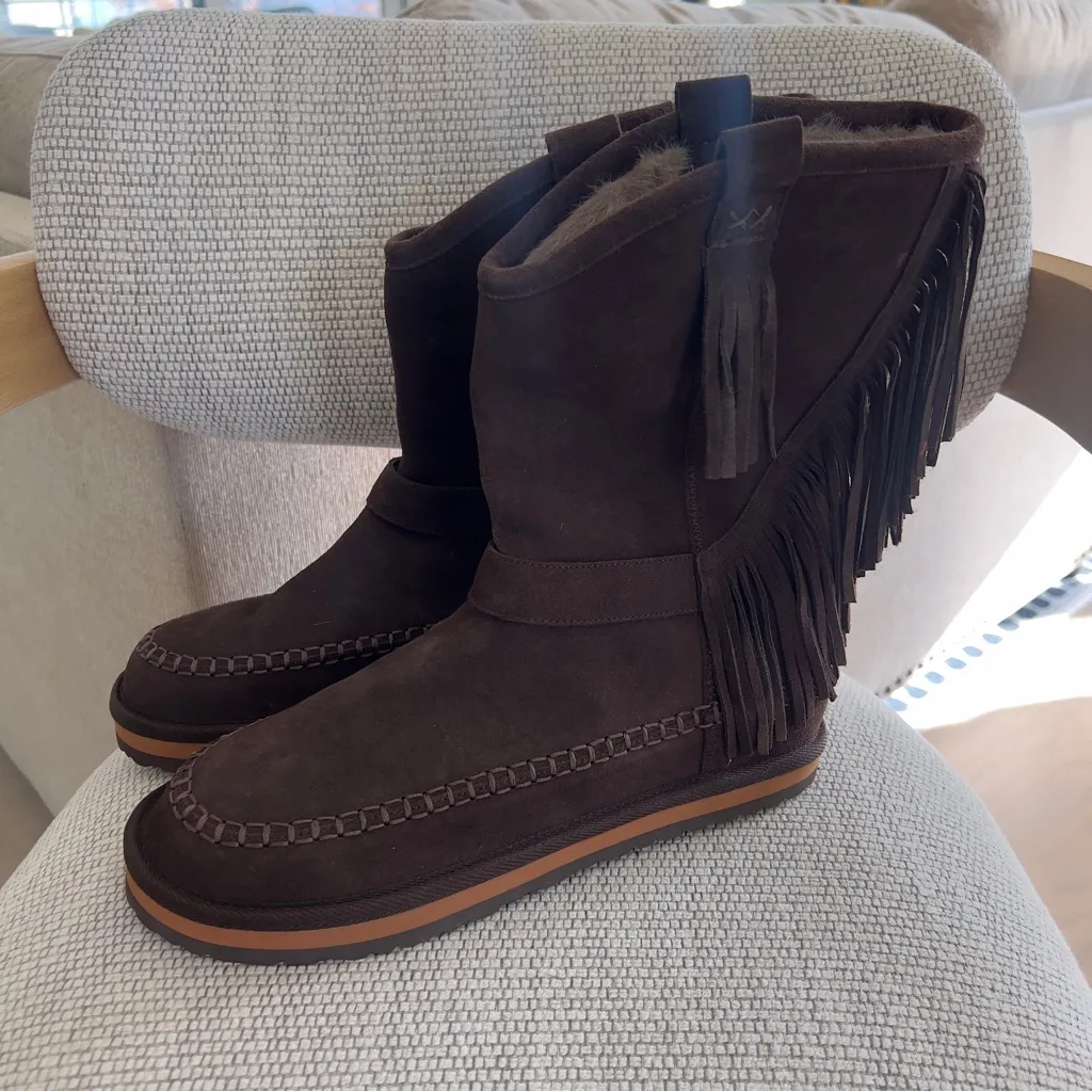 NWT Free People Faye Fringe Faux Fur Boots in Chocolate Brown Suede - Image 4