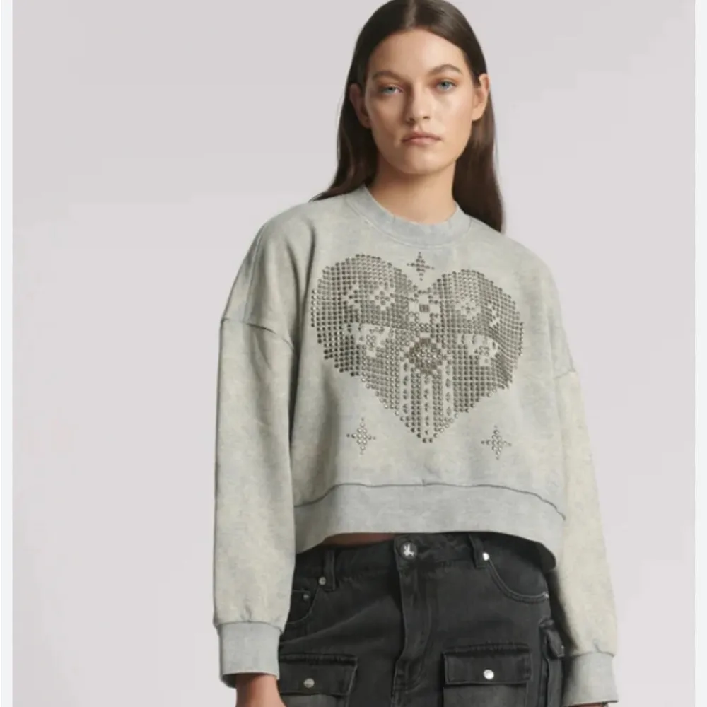 One Teaspoon  Studded Heart Cropped Sweatshirt Grey Marl Medium EUC - Image 12