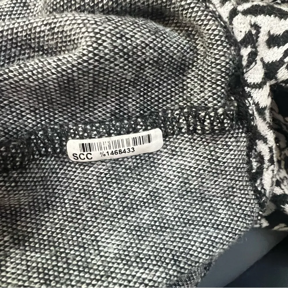 BOBEAU damask pattern black and white stretchy skirt - Image 7