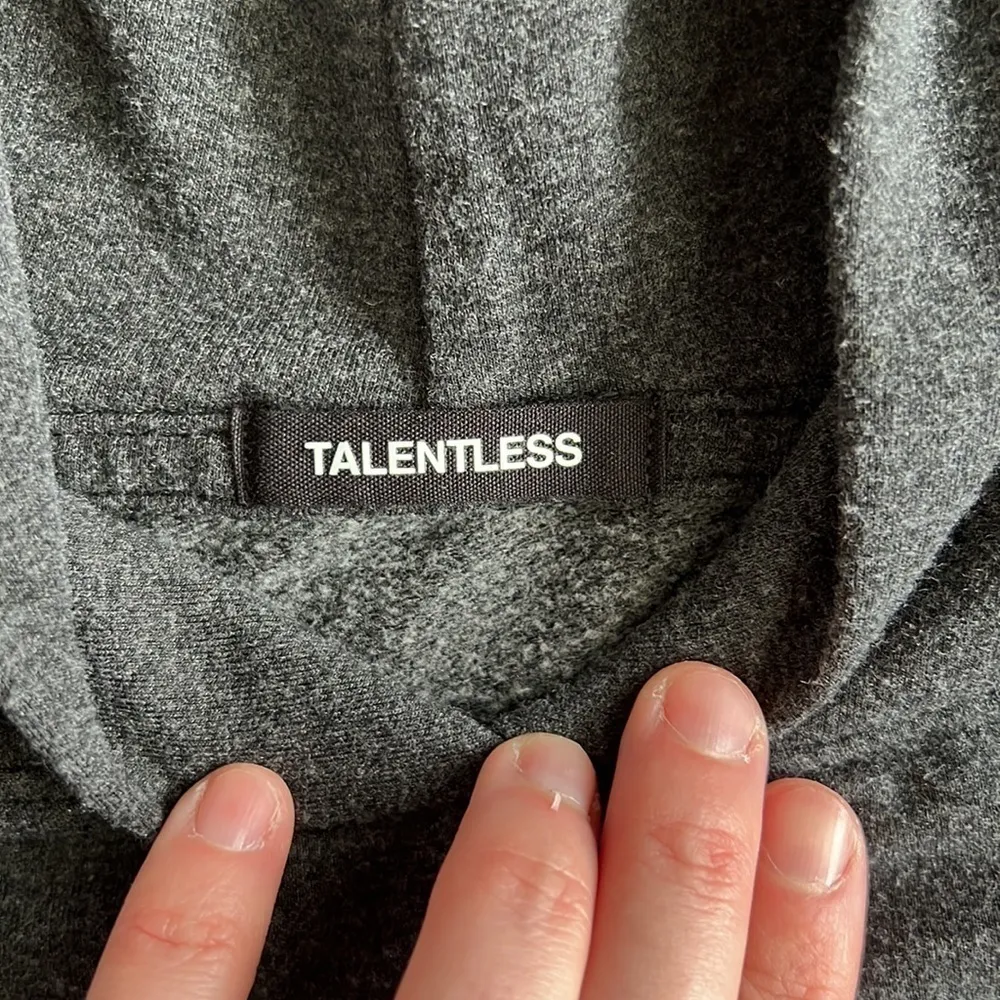 Talentless Cropped Gray Hoodie Size L/XL - Image 3