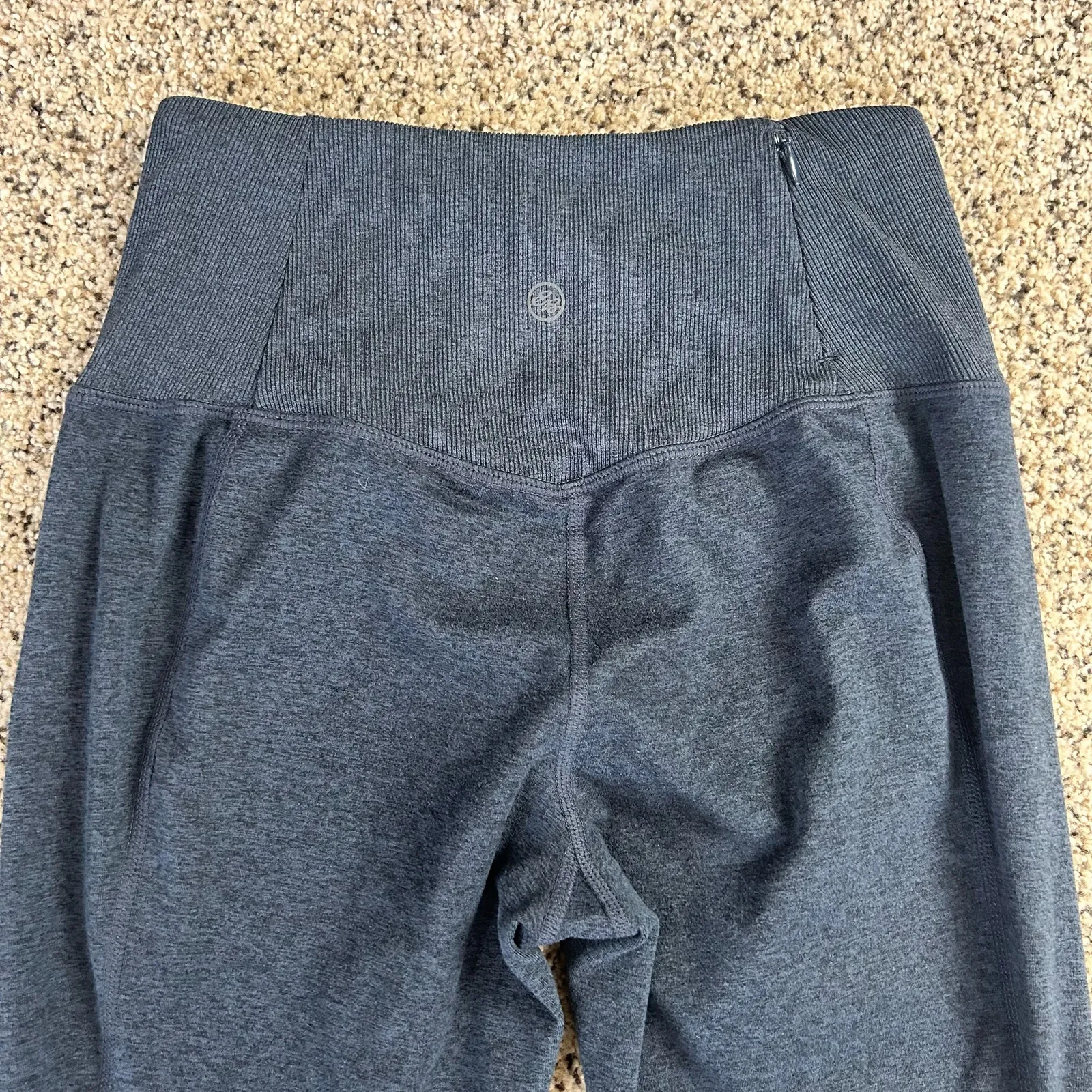 Eddie Bauer Womens 7/8 Length Leggings Size Small Blue Casual Zip Pocket - Image 4