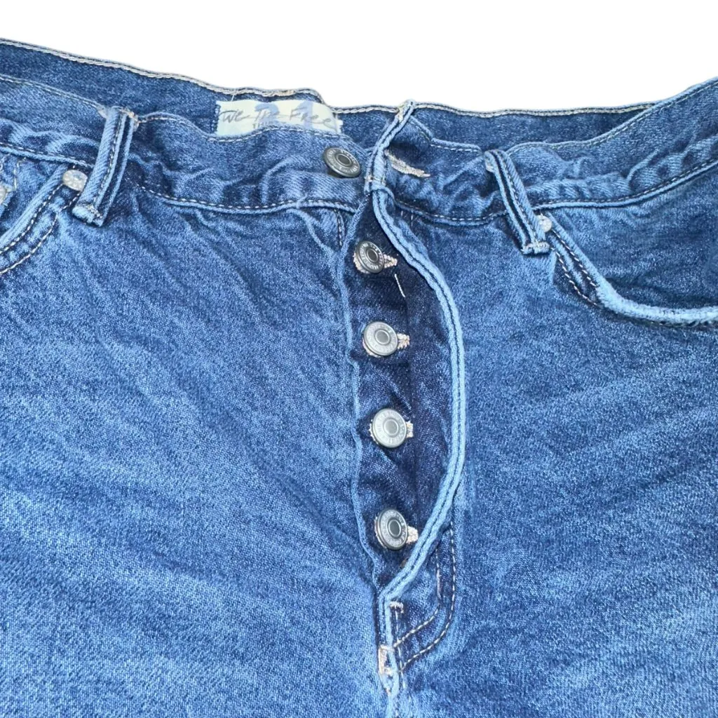 We The Free  Button Fly Cut Off‎ Denim Distressed Shorts Size 31 - Image 3