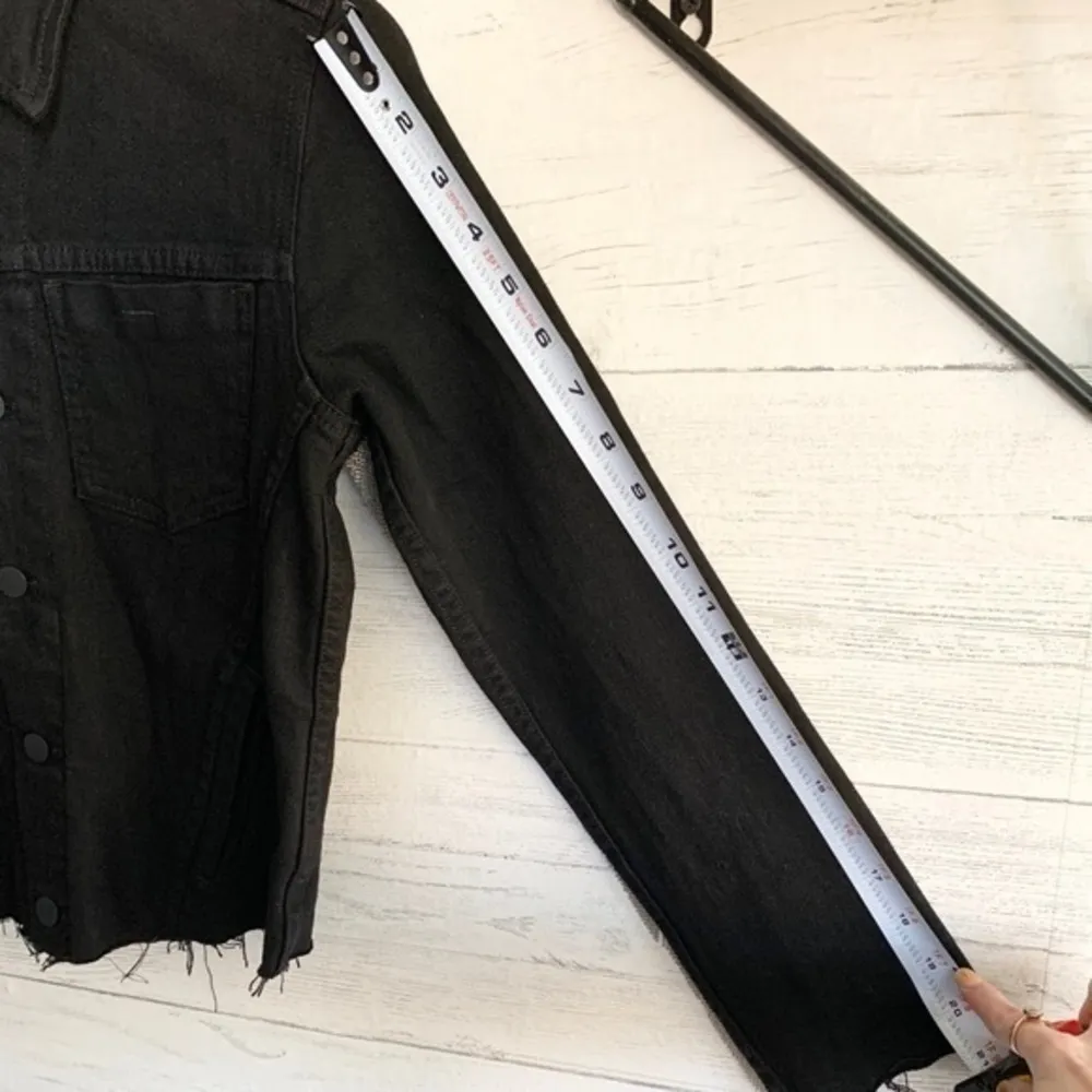 L’agence Janelle Cropped Black Jacket - Image 14