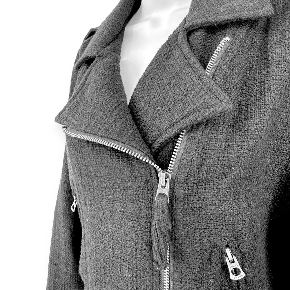 Lucky Brand | Large | Black Tweed Textured Asymmetrical Zip-Up Crop Moto Jacket - Image 3