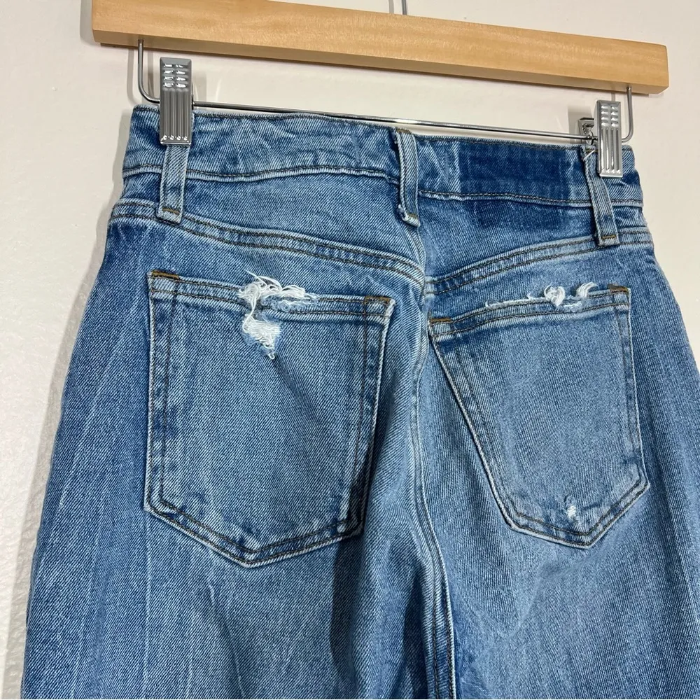 Abercrombie & Fitch Curve Love High Rise Mom Jeans - Image 9