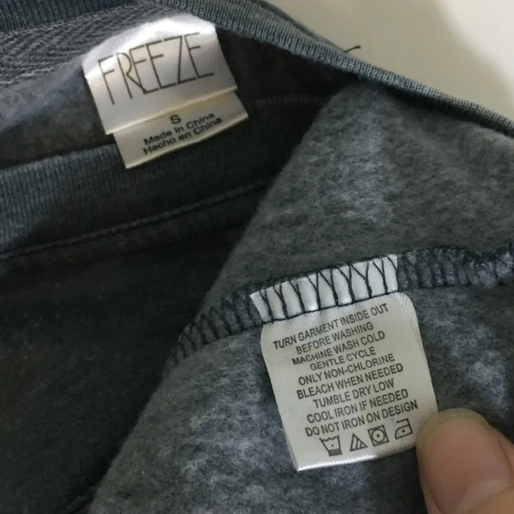 NWOT ❤️ Yoga Sweatshirt Sweater Top Crewneck New - Image 7