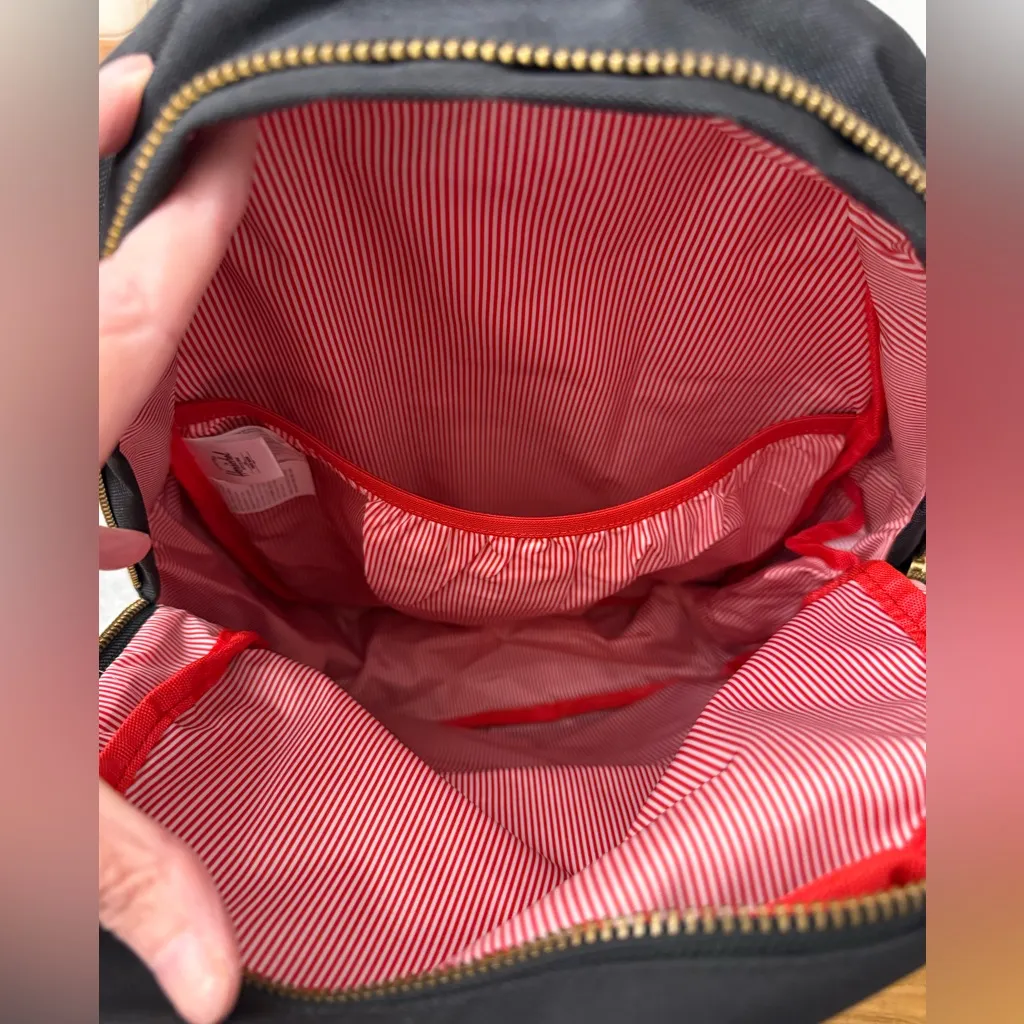 Herschel Supply Company Classic Black Backpack Red White Pinstripe Lining NWOT - Image 7