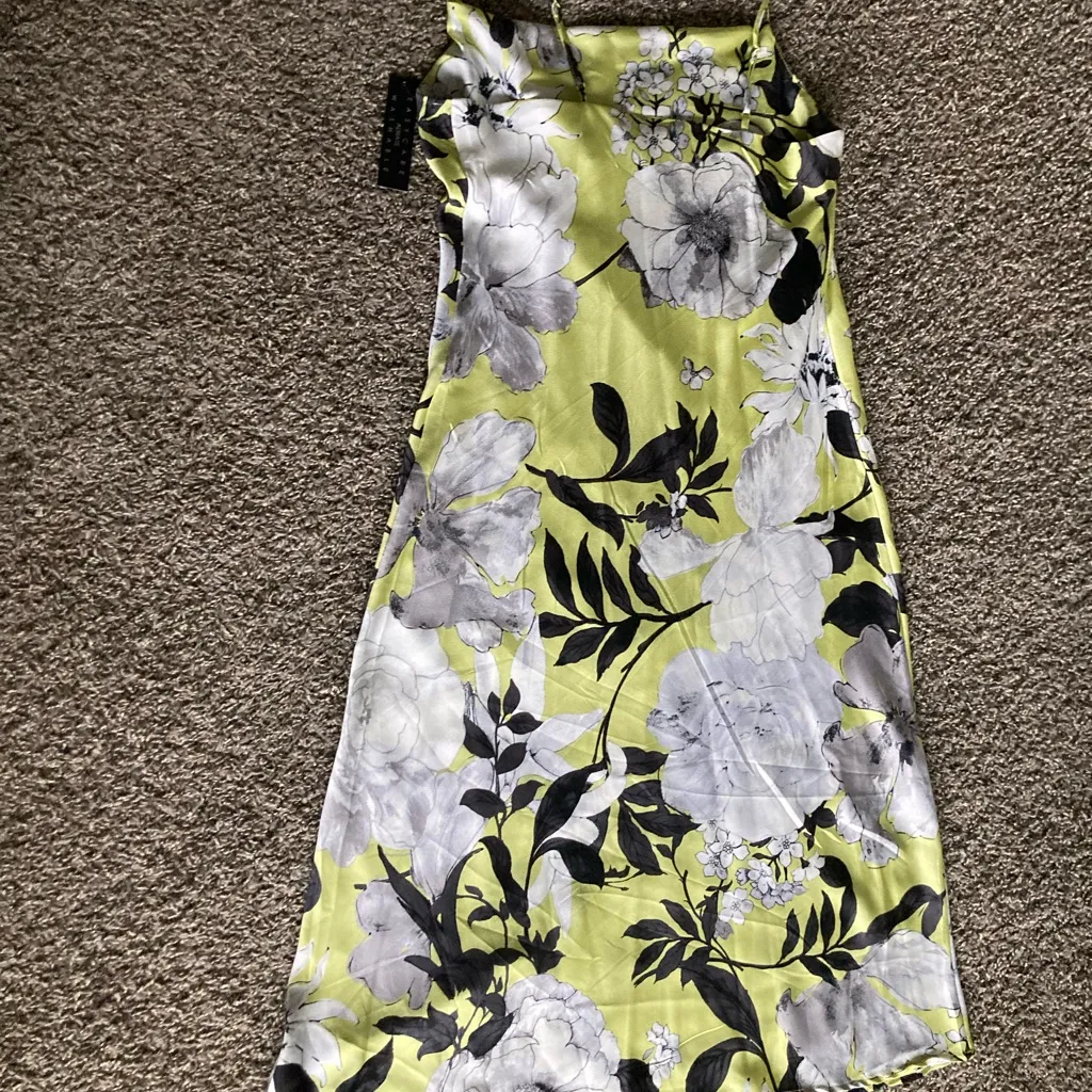 Sara Michelle Floral Cowl Neck Satin Slip Maxi Dress NWT Yellow Size M - Image 6
