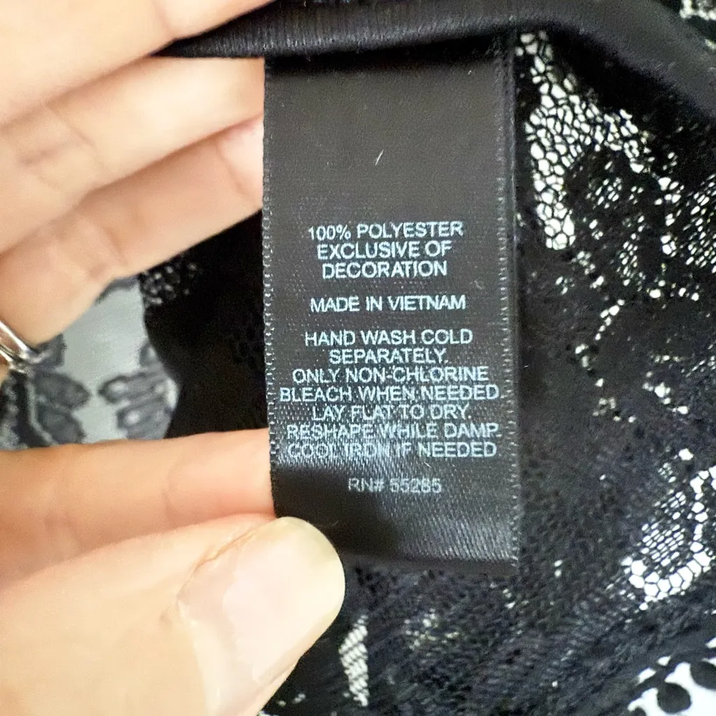 Express Oversized Kimono Style Jacket in Sheer Black Lace Size S - Image 4