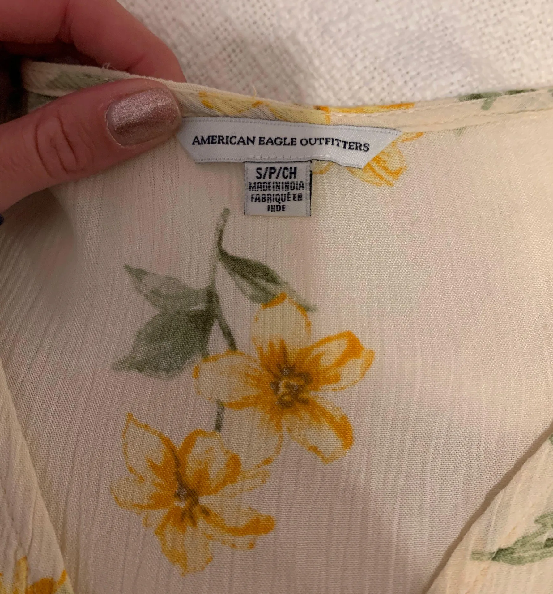 American Eagle Outfitters Blouse / Tshirt - Image 4