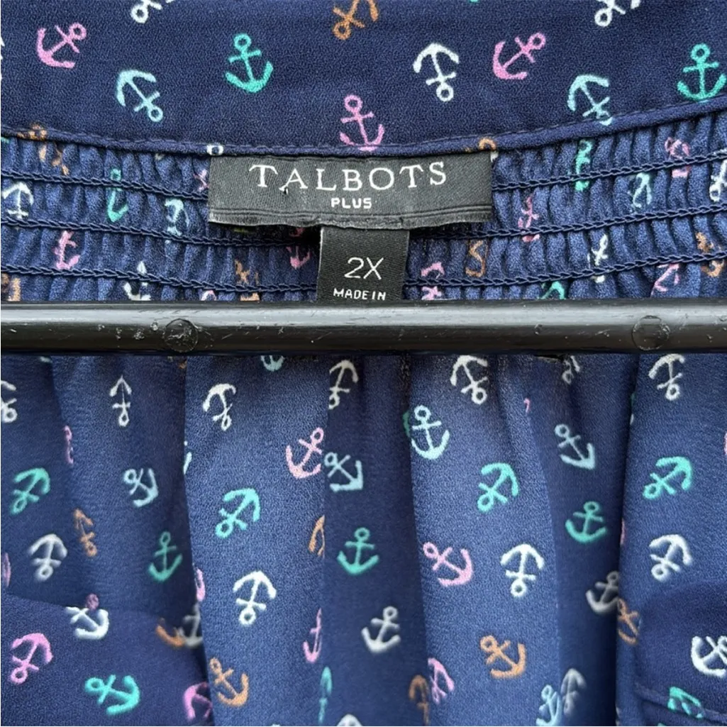 Like New Talbots Plus Anchor Pattern
Button Front Top Navy Size 2X - Image 4