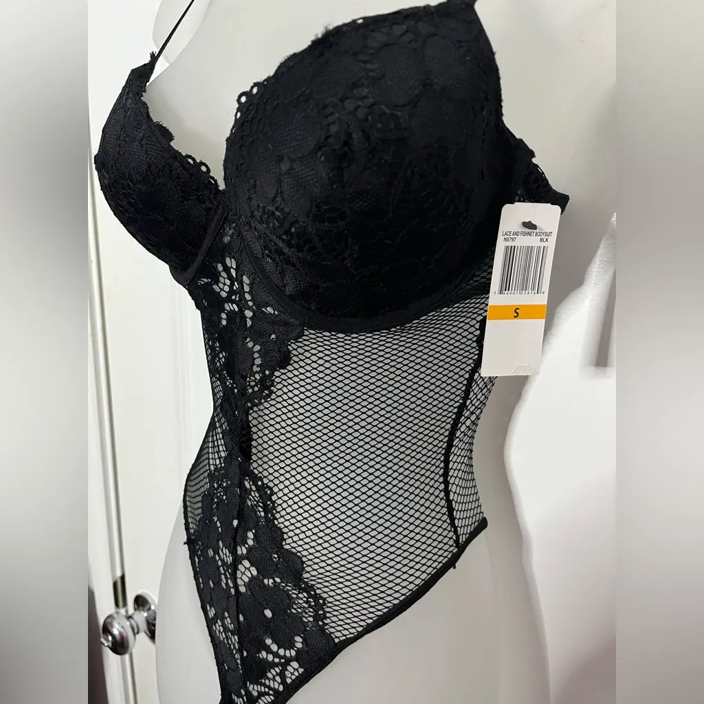 Blackbow NWT Whimsigoth Dark Academia Fishnet Lace Mesh Edgy Alt Bodysuit Sz S Black - Image 10