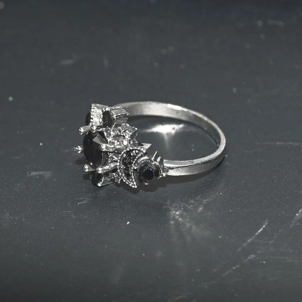 Faux Onyx Crystal Cluster Ring Black - Image 3