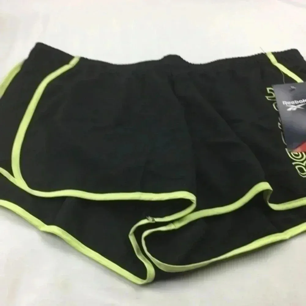 Reebok ladies shorts L - Image 15