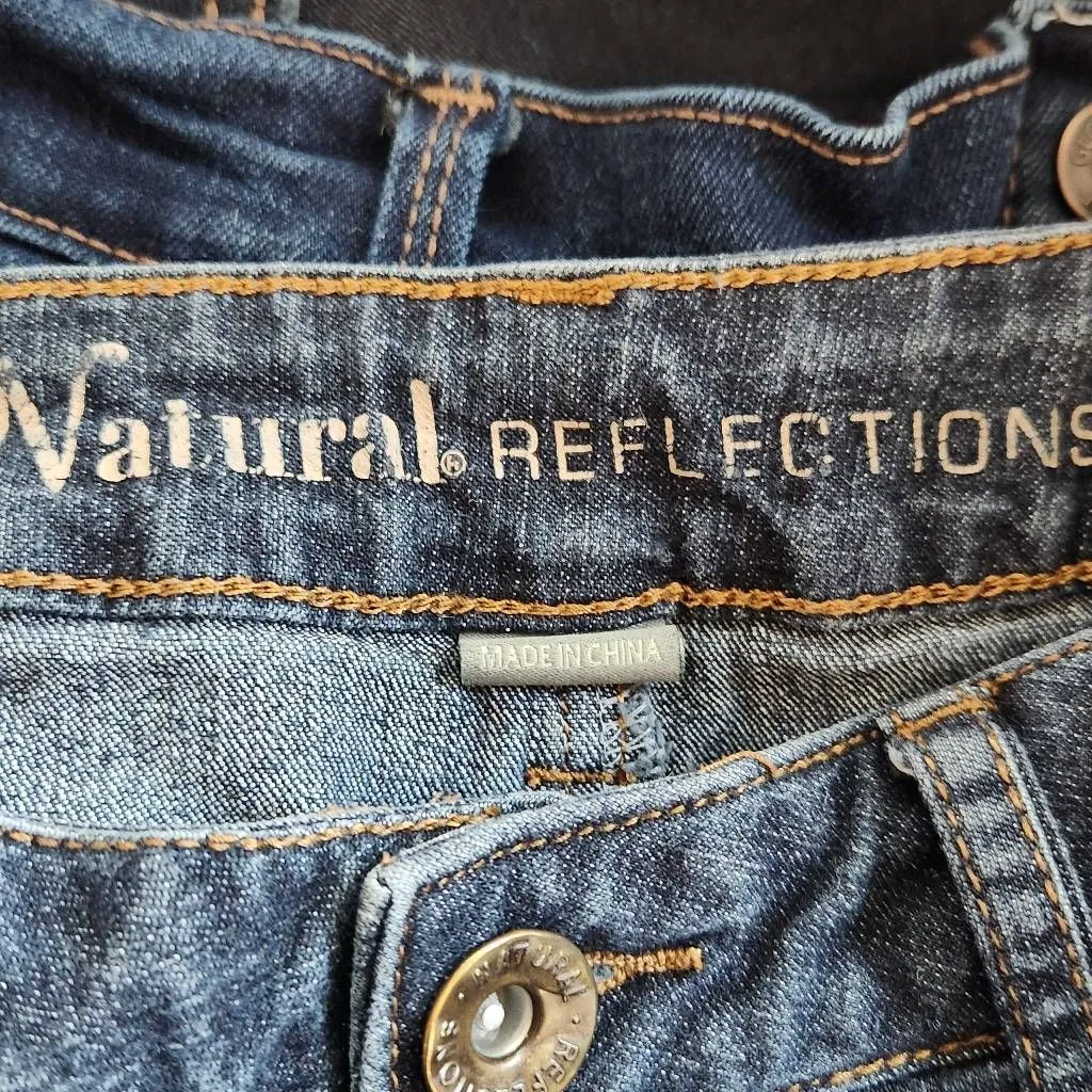 Natural Reflections  Cropped Jeans Size 2 Petite Dark Wash Denim - Image 5