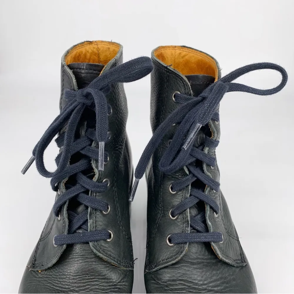 FRYE Sabrina 6G Lace Up Leather Boot Black/Blue 7.5 - Image 4