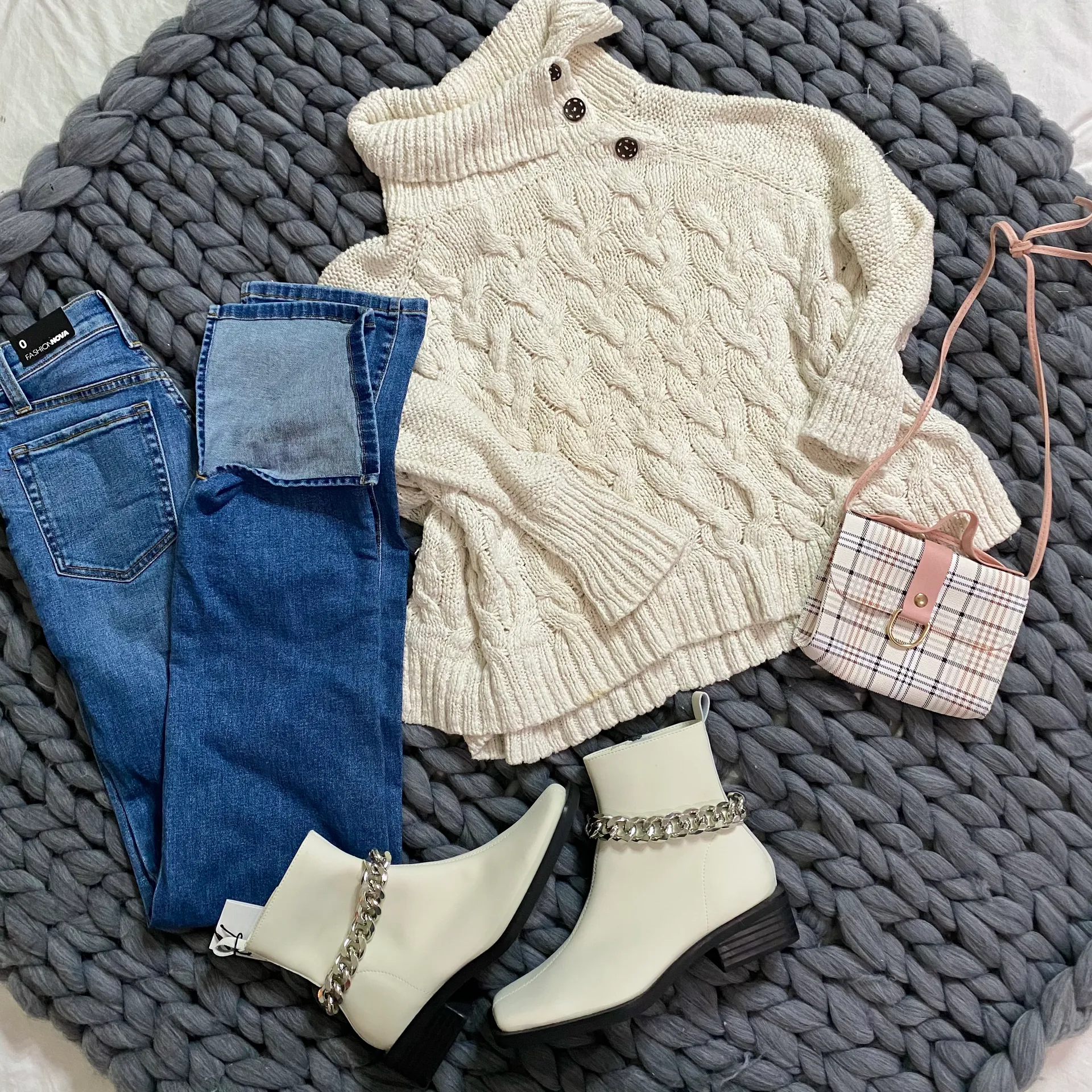 Ivory Knit Sweater - Image 6