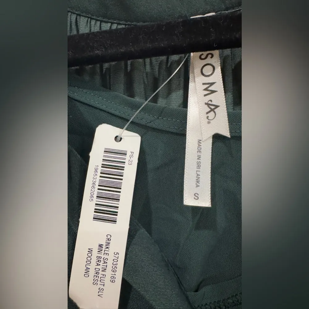 Soma crinkle satin flutter sleeve mini bra dress woodland green size small NWT - Image 3