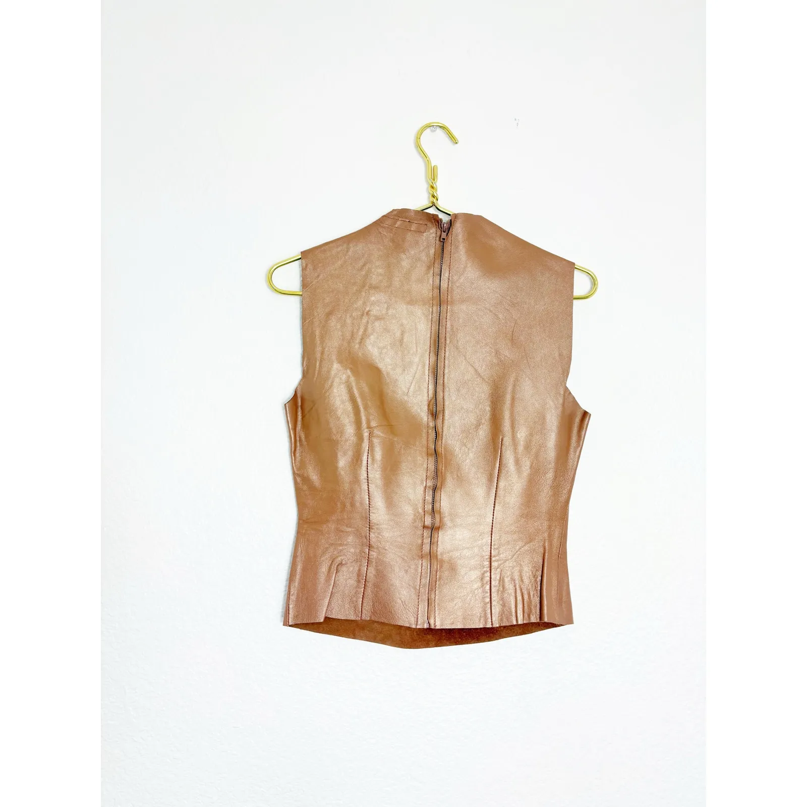 Vintage Y2K Sheri Bodell Tan Leather Zip Back Sleeveless Top Size 4 Euro Chic - Image 10