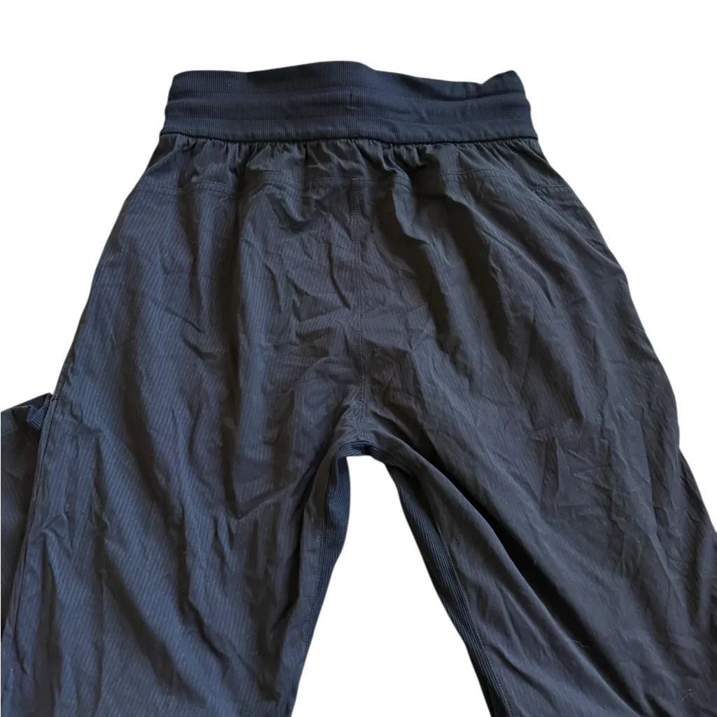 Lululemon Beyond the Studio Crop
Black - Image 3