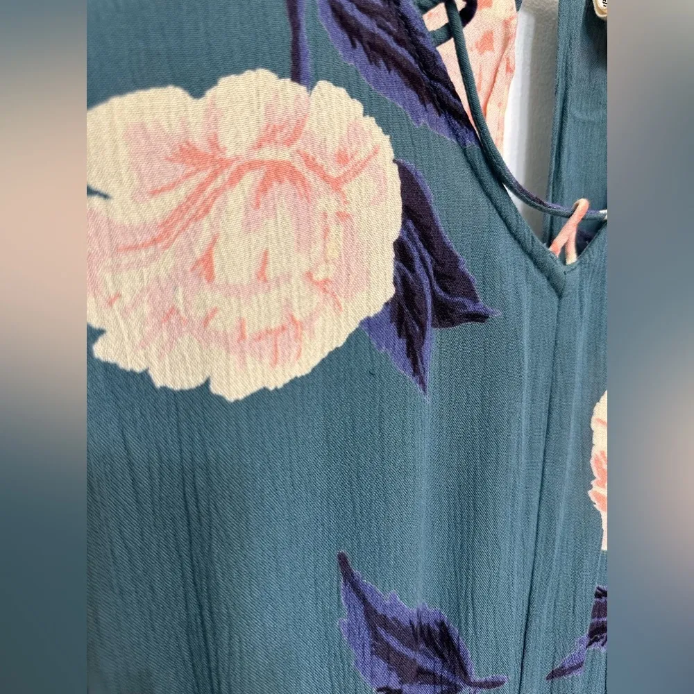 Billabong Strap Up Green Floral Short Romper - Image 9