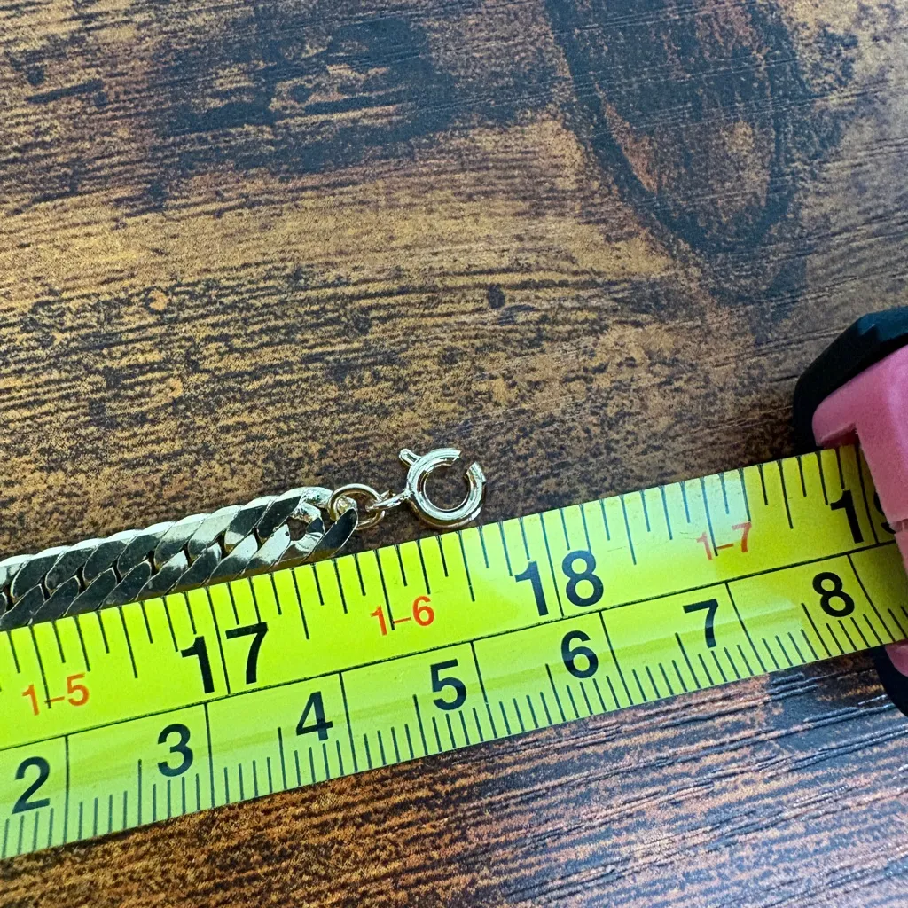 Classic 18K Gold - Image 4