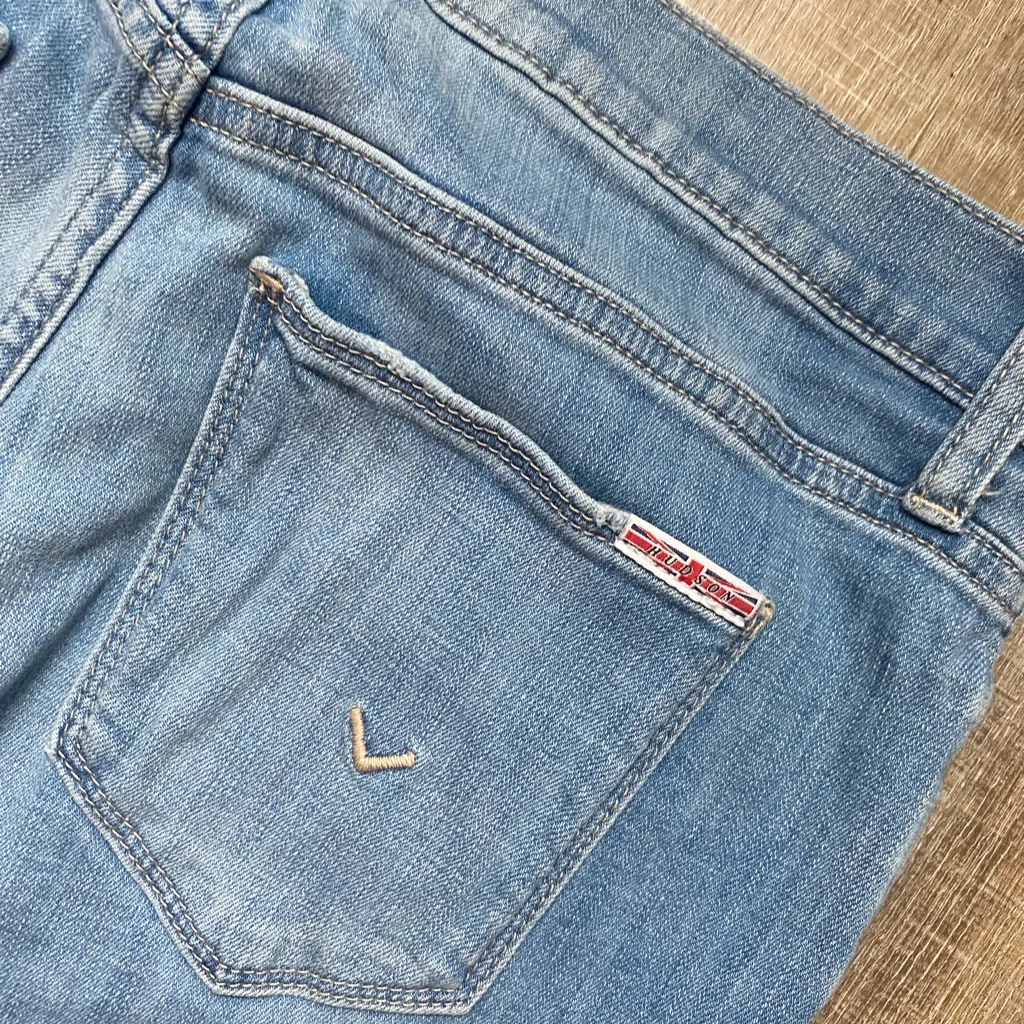 HUDSON JEANS Blair High-Rise Straight Leg Crop Denim Jean Women’s 29 Faded Wash - Image 10