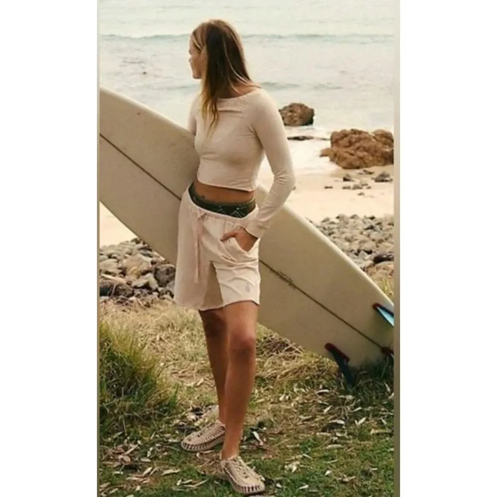 NEW Free People FP Movement Hot Shot Easy Set Medium Tan Long Sleeve‎ Shorts - Image 2