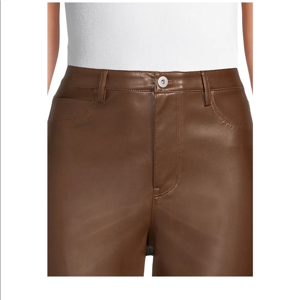 No Boundaries Womens Faux Leather Pants Size 21 Juniors Brown Slight Stretch New - Image 2