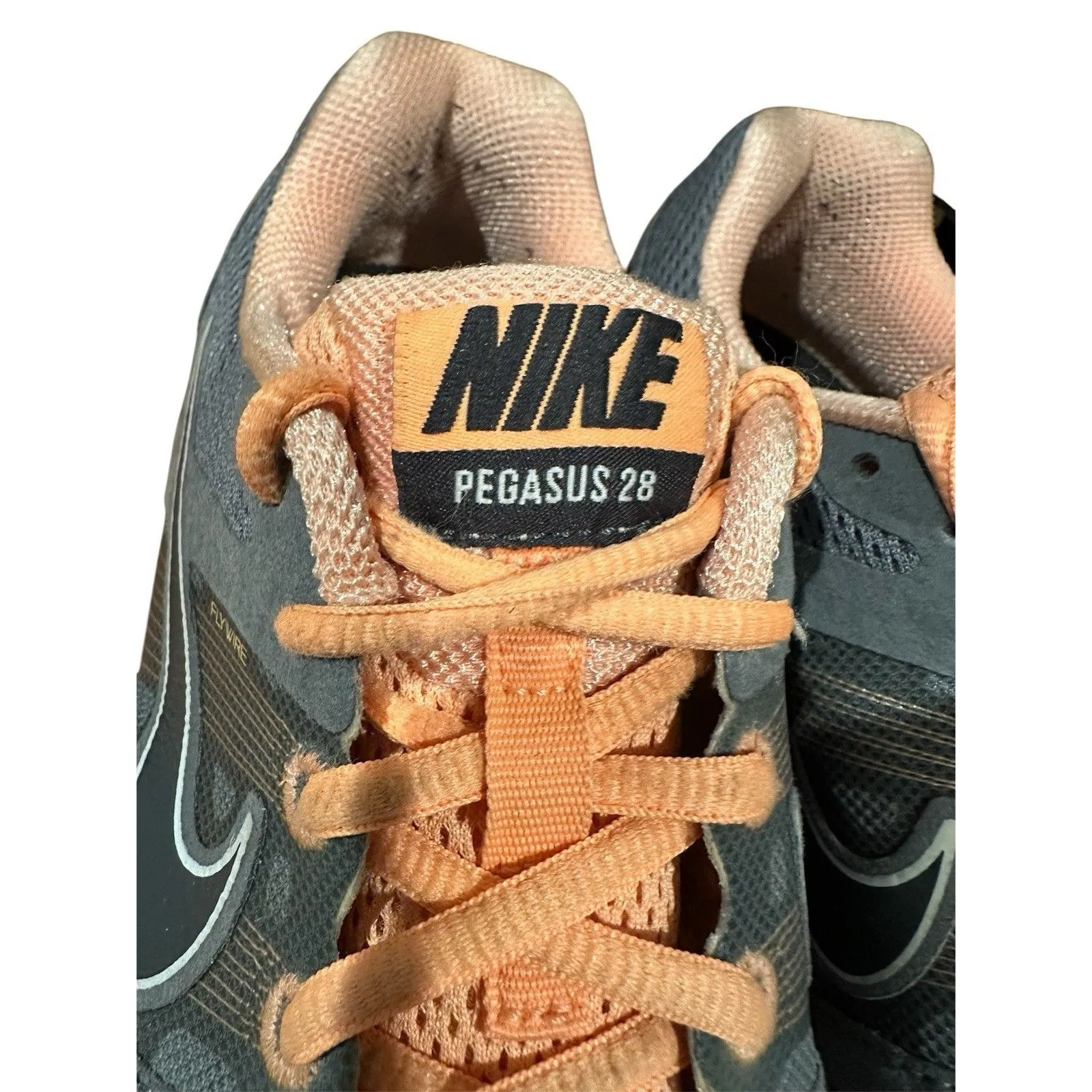 Nike Pegasus 28 Sneakers Flywire Zoom Air Cushion Gray Orange Women's Size 9 - Image 9