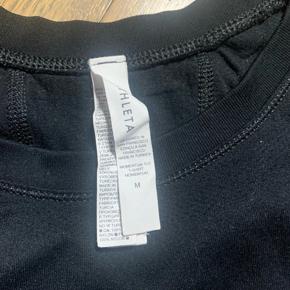 Athleta black tee medium - Image 2
