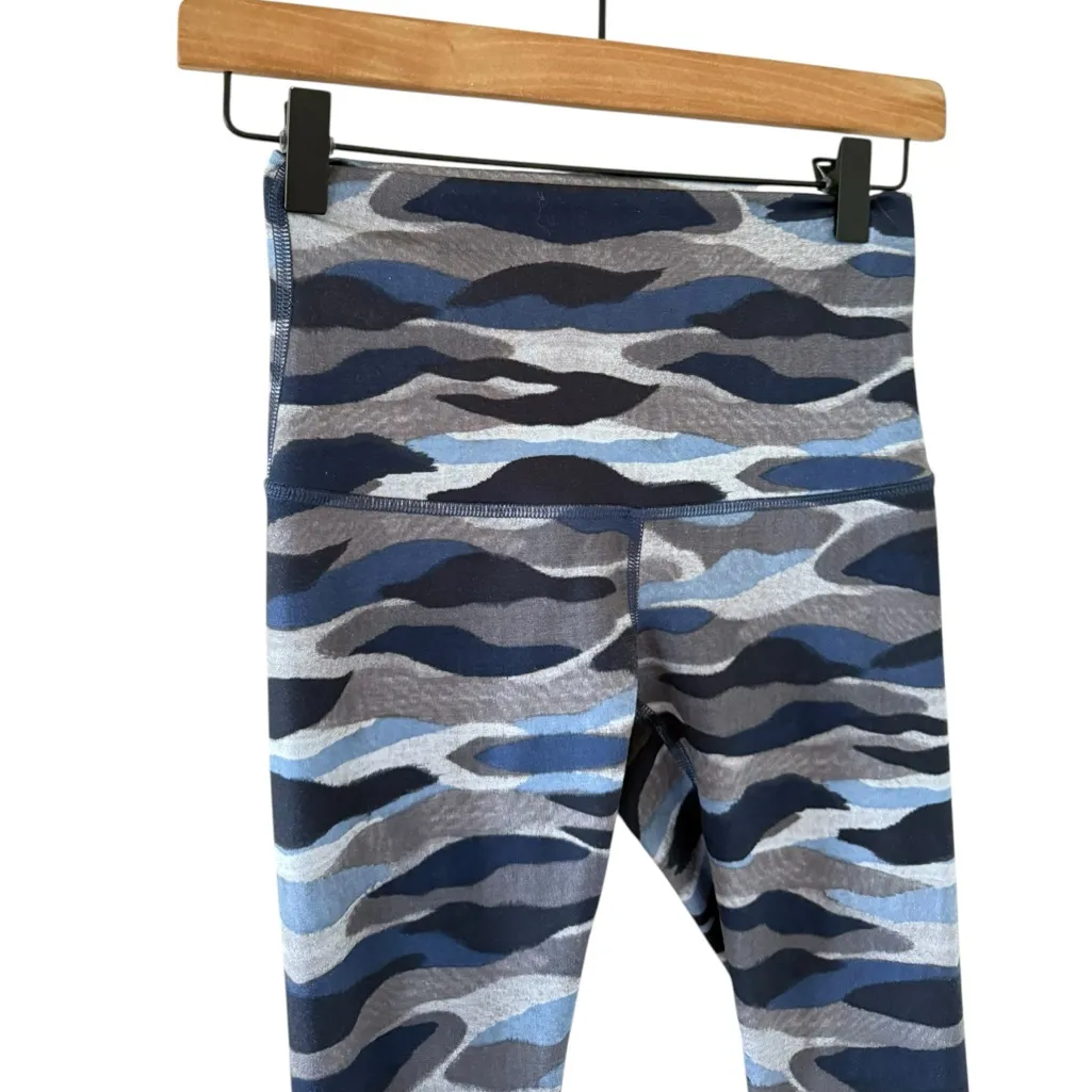 Lululemon Wunder Under Blue Camo 28” Leggings - Image 7
