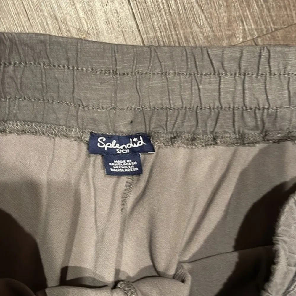 Splendid LAKESIDE Rayon Camo jogger in Gray/Stone - Image 4