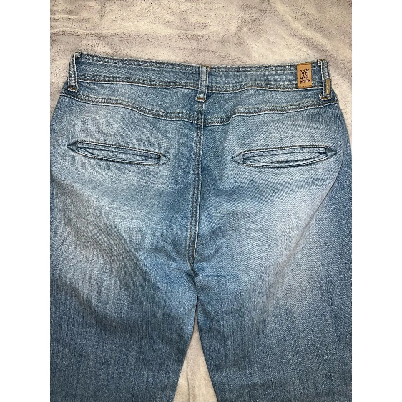 Women’s MNG Medium Wash Bootcut Leg Jeans 12 - Image 9