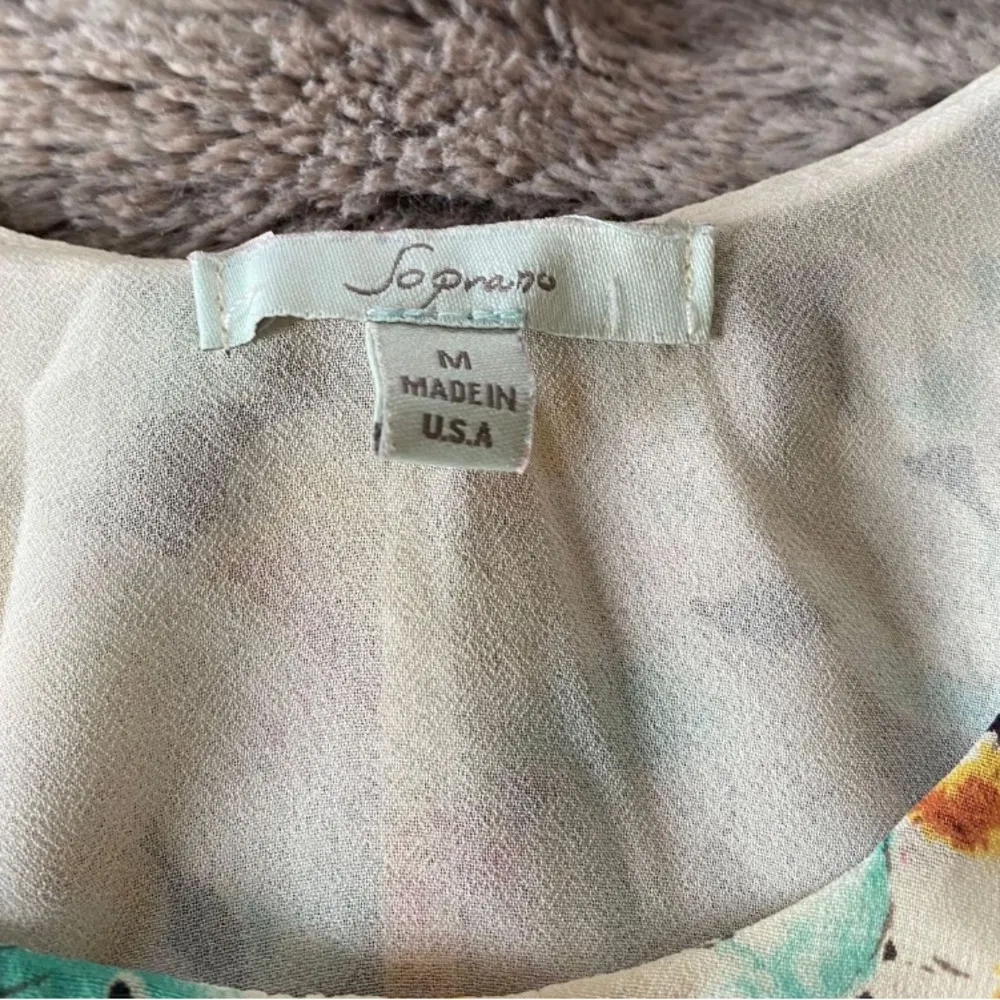 Soprano Floral Flow Top - Image 4