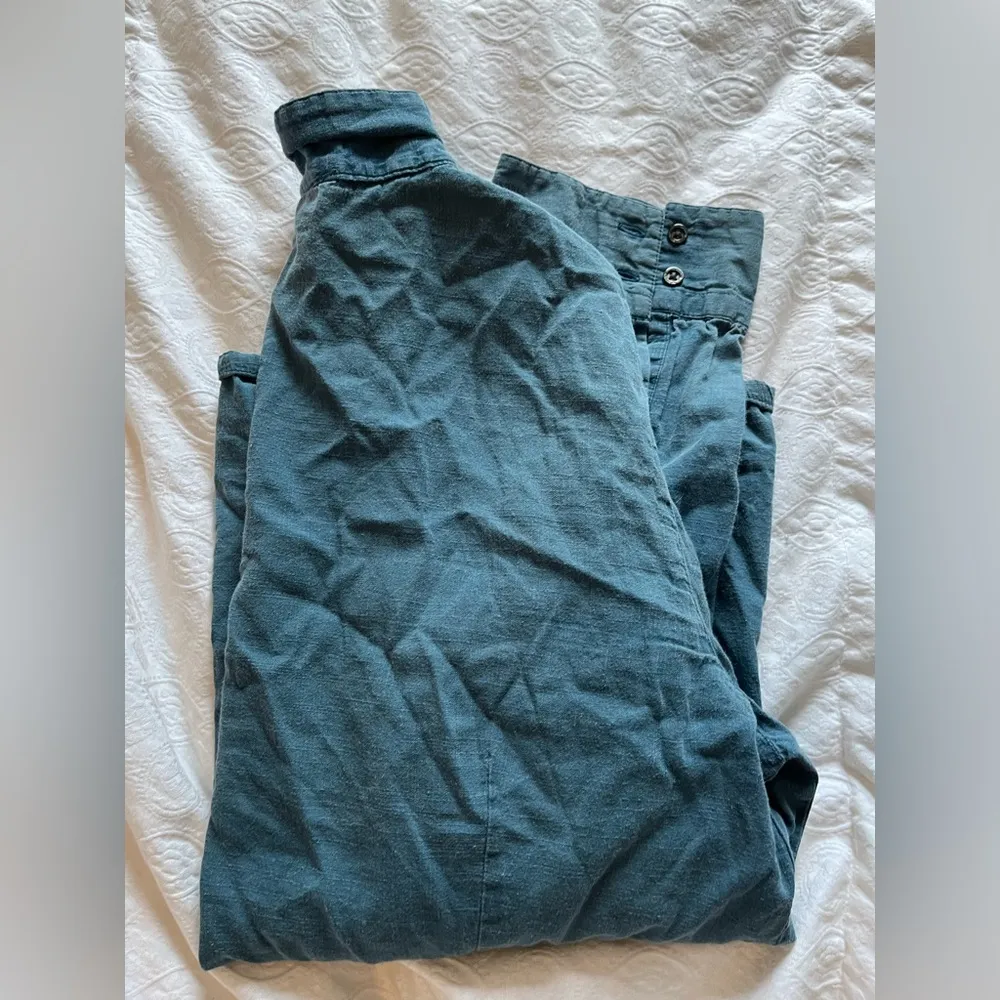 Women’s North Face button down travel shirt - Image 6