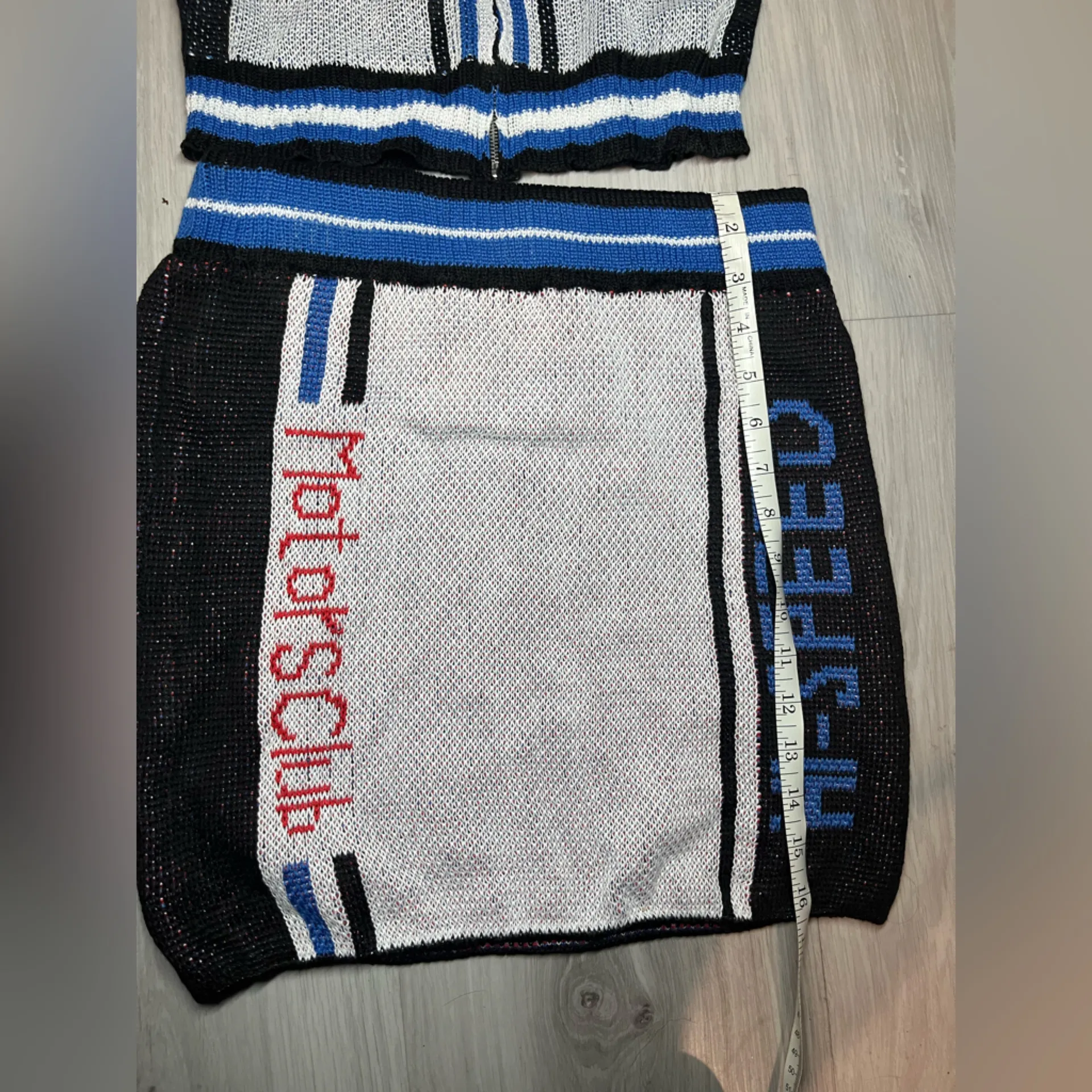Hi Speed Sweater Skirt Set size (L)
Blue/combo Black Size L - Image 6