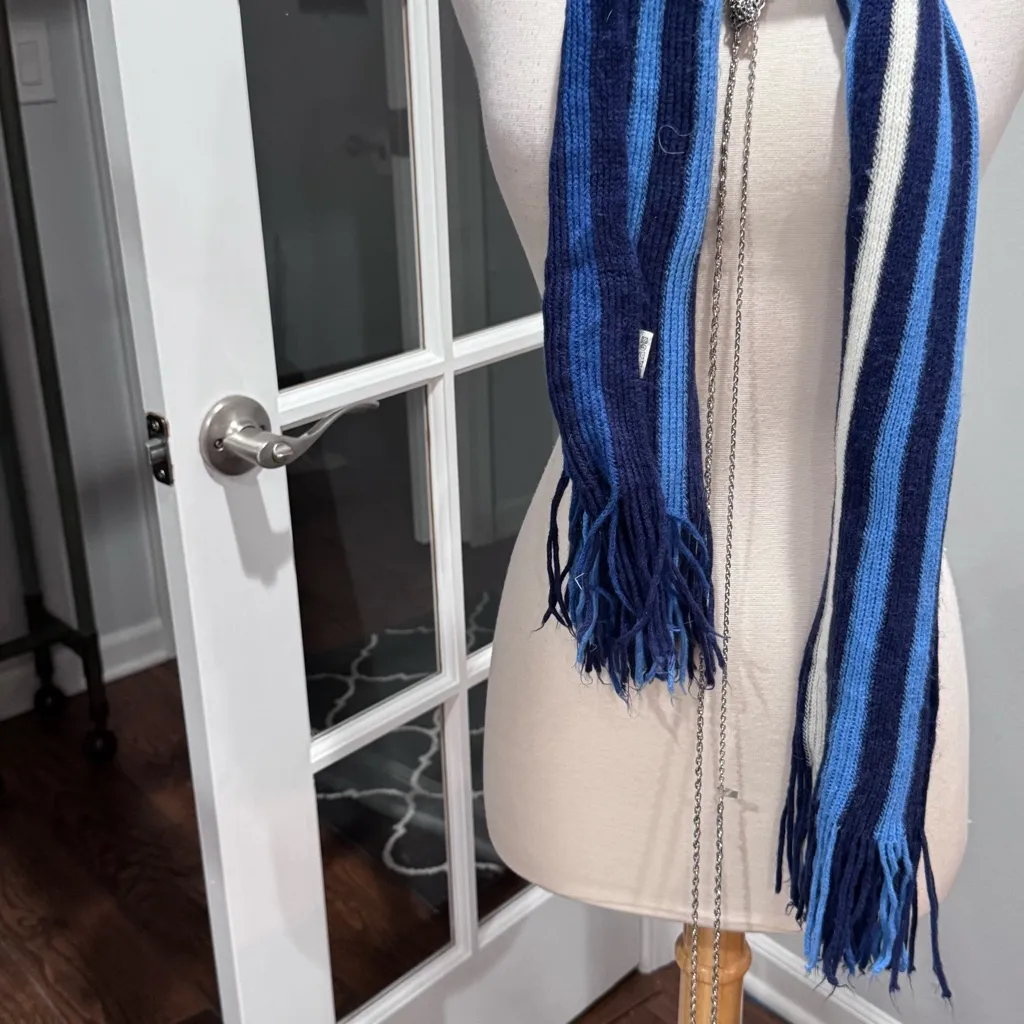 Striped Blue and White Scarf with Fringe - Image 4