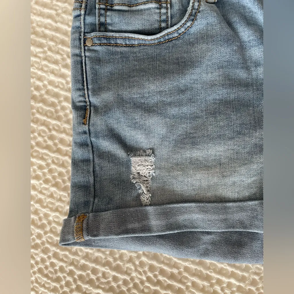 PACSUN The Shortie Light Wash Distressed Cuffed Hem Denim Shorts Size 25 - Image 4