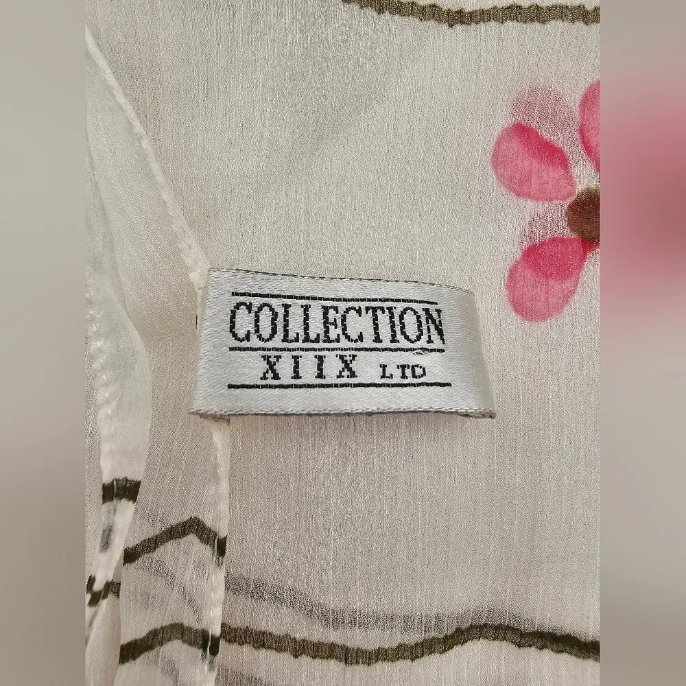 Collection XIIX Sheer White Large Painted Pink Flowers Long Tassel Wrap Scarf - Image 7