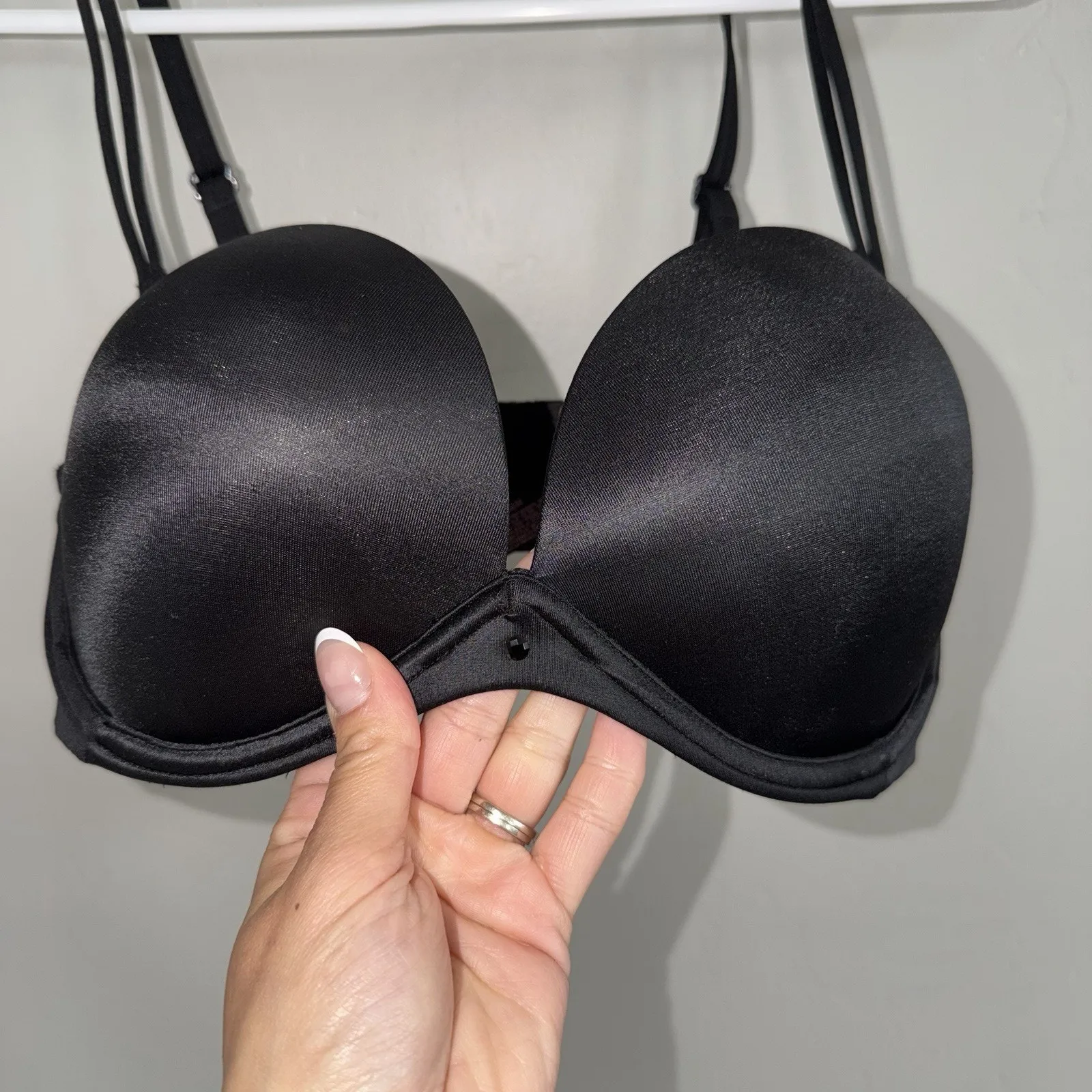 Victoria's Secret 34D Very Sexy Strapless Convertible Black Satin Push Up Bra - Image 6