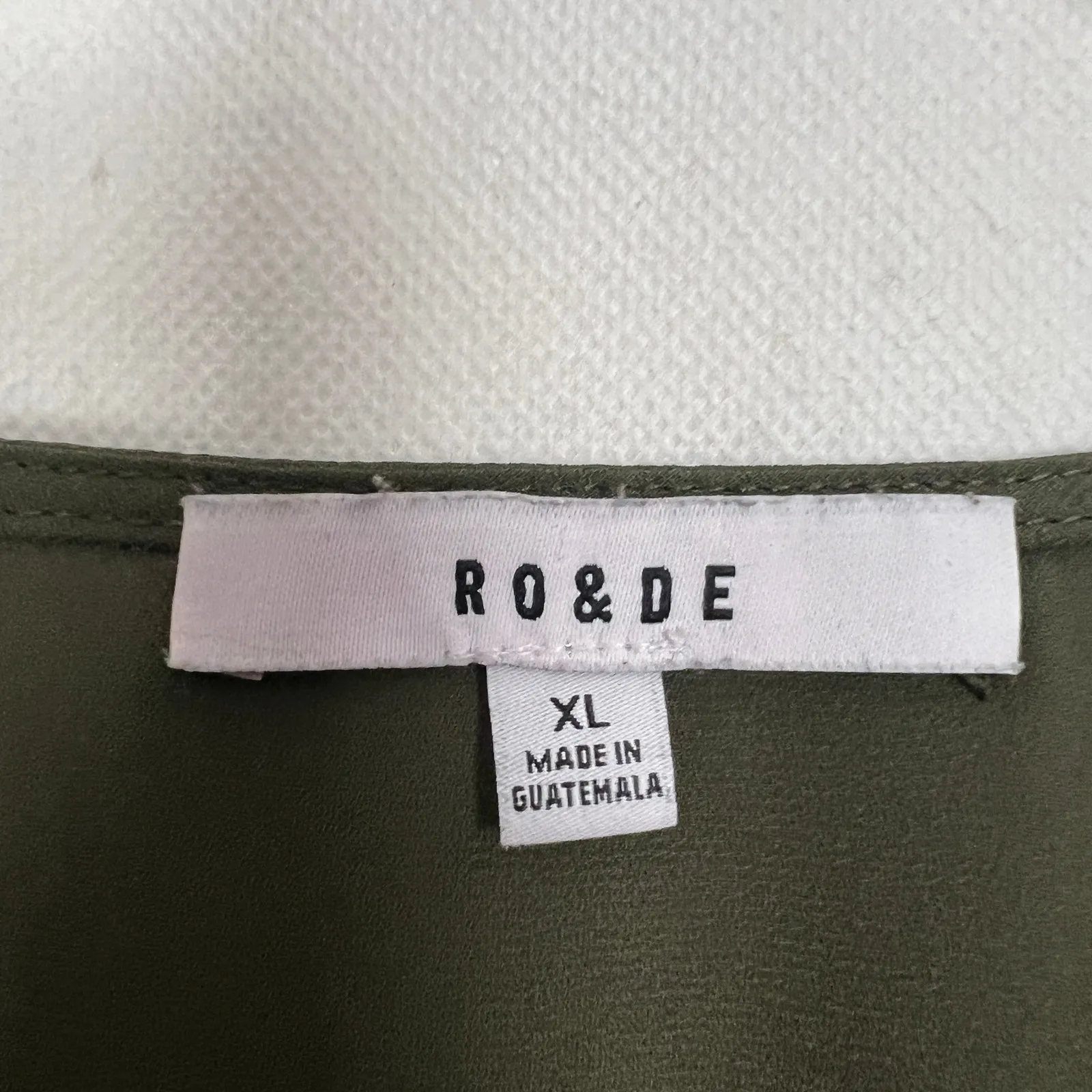 Ro & De Women's Pullover Olive Green Top Size XL - Image 2