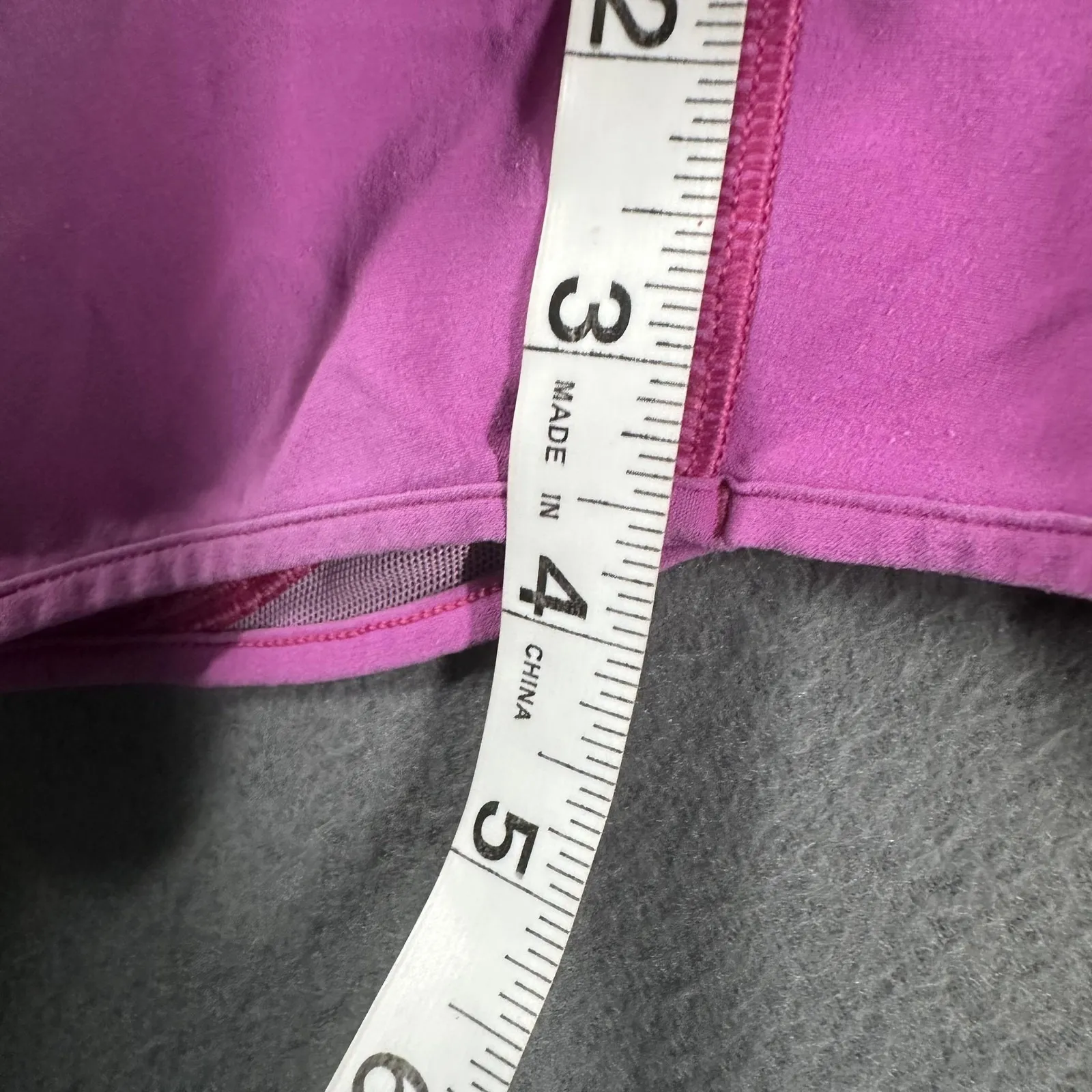 Lululemon Hotty Hot Shorts Womens 2 Mid Rise 3.5" Faded Elastic Waist Mesh Zip - Image 11