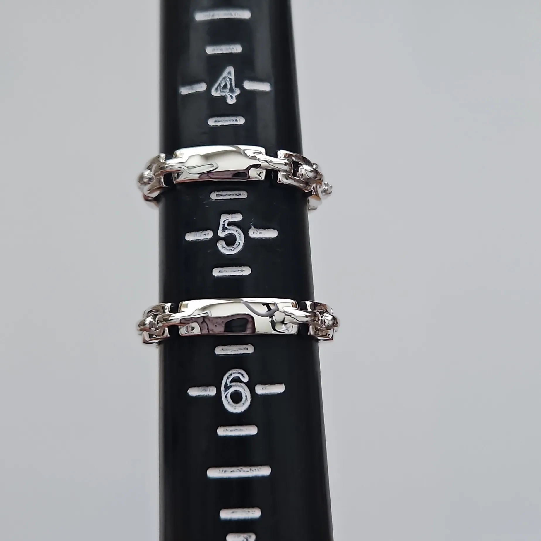 Moissanite Chain Link Band Silver - Image 4